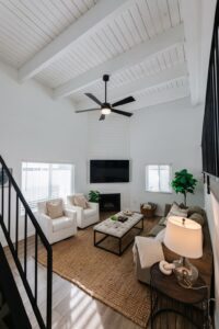 1 Main St – MANHATTAN BEACH