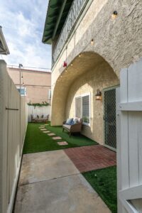 3 Main St – EL SEGUNDO